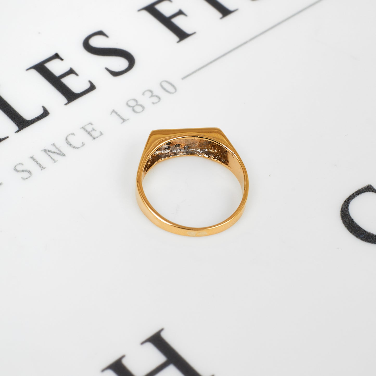 Pre-Owned 9ct Gold Half CZ Signet Ring Size T