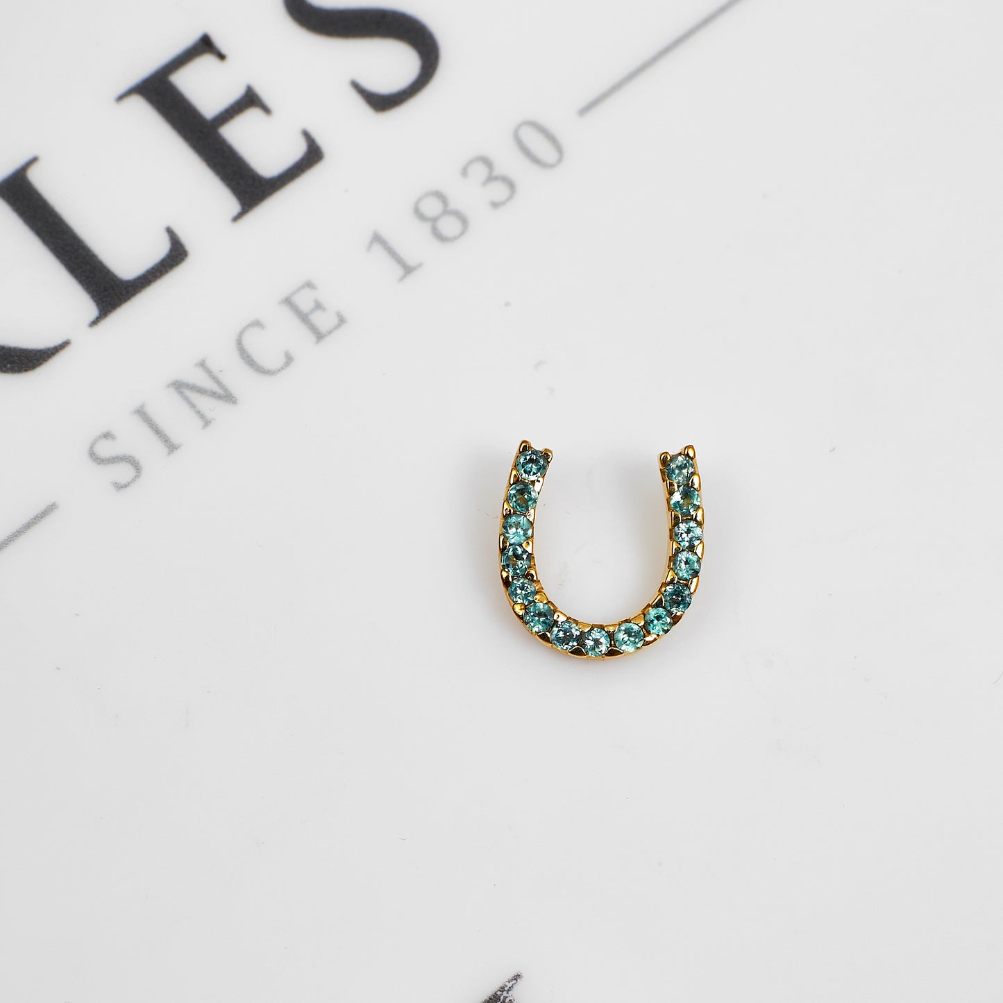 Pre-Owned 9ct Gold & Chrysoberyl Horseshoe Pendant