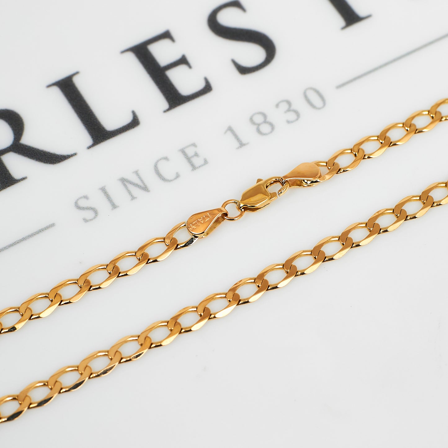 Pre-Owned 9ct Gold Curb Chain Necklace 18 Inch