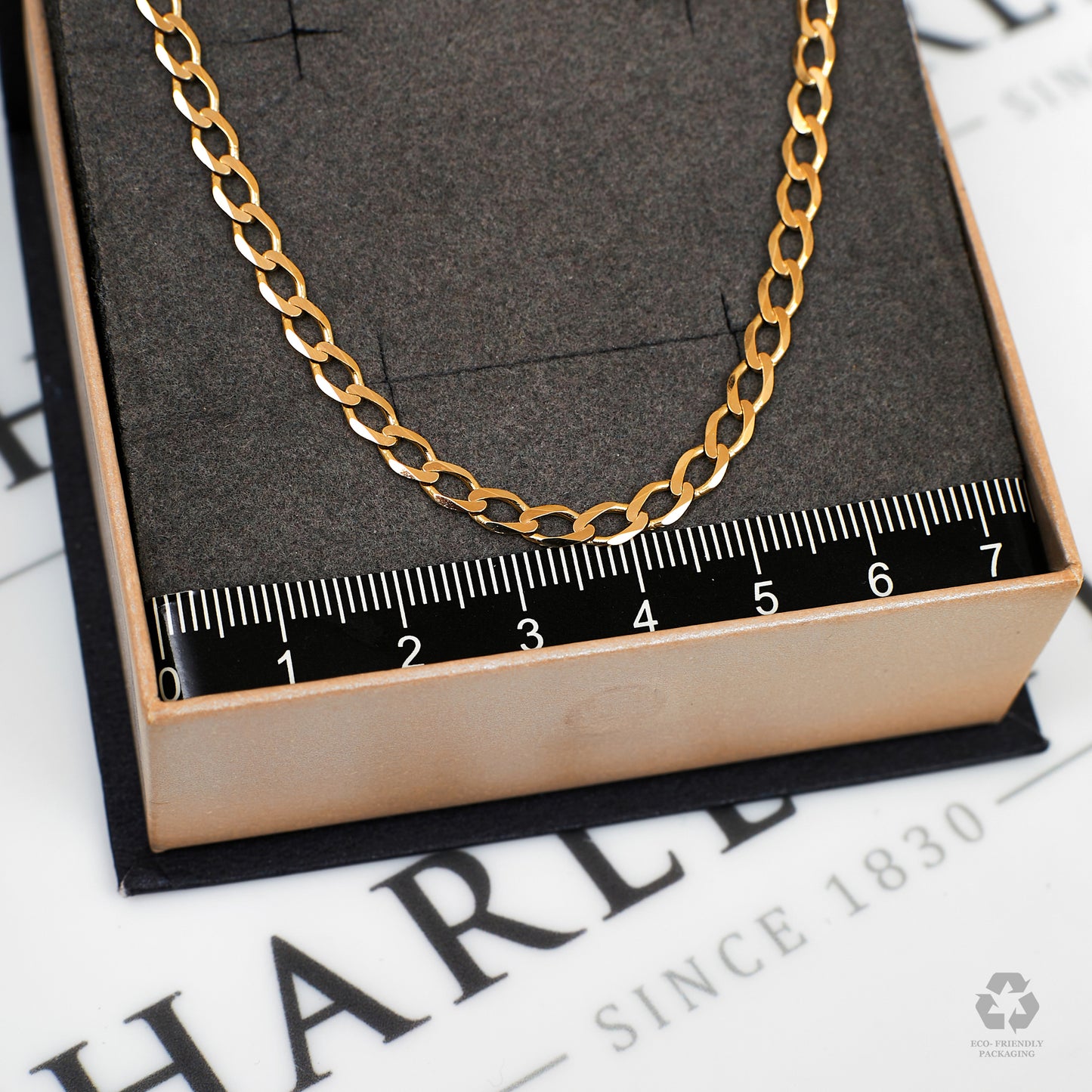 Pre-Owned 9ct Gold Curb Chain Necklace 18 Inch