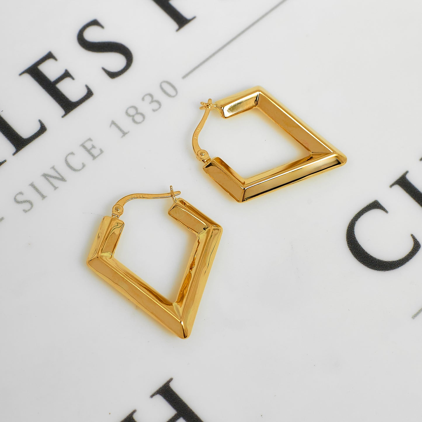 Pre-Owned 14ct Gold Diamond Shaped Creole Hoop Earrings