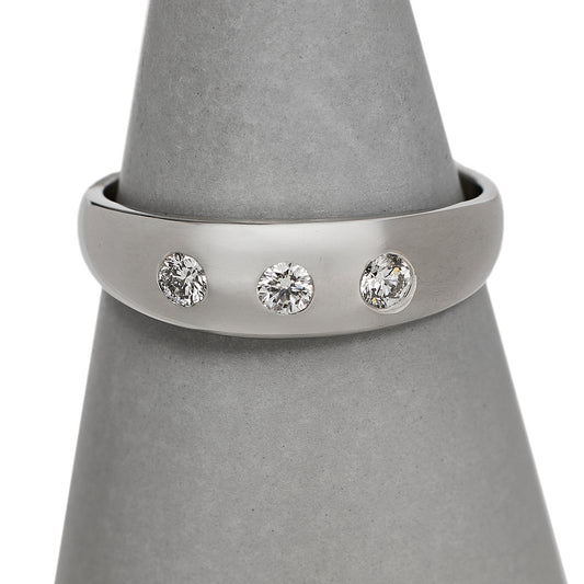 Pre-Owned 9ct White Gold Mens 3 Diamond Band Ring Size X