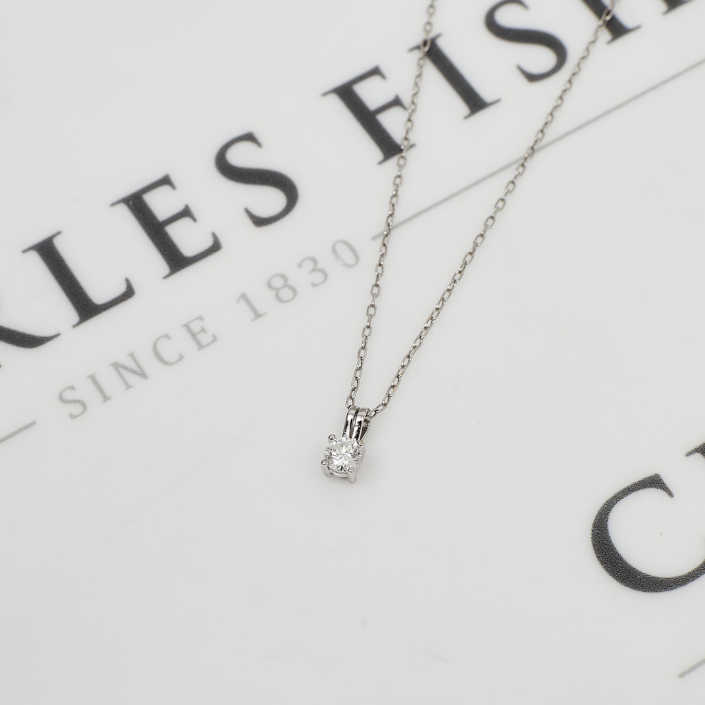 Pre-Owned 9ct White Gold & Diamond Pendant Necklace 18 Inch