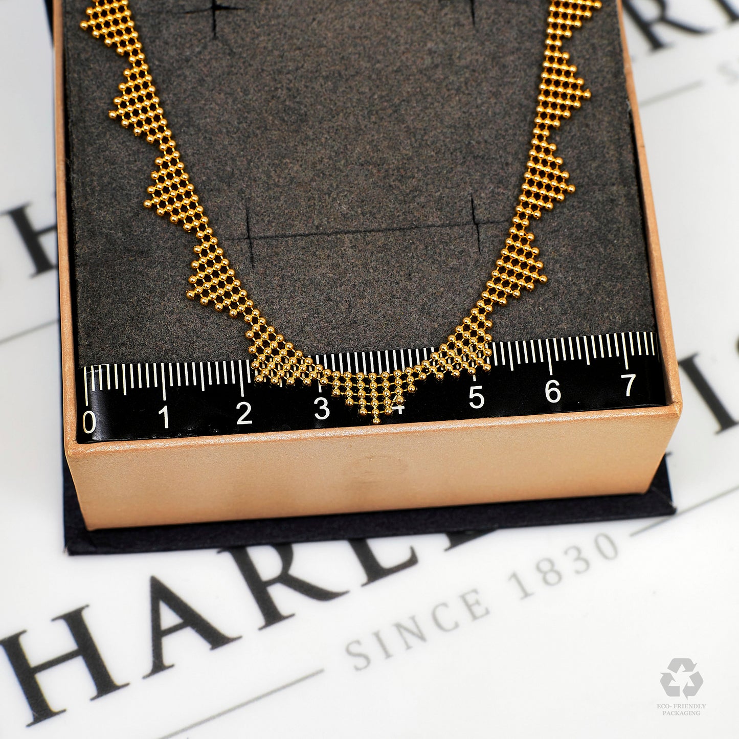 Pre-Owned 14ct Gold Bead Triangle Design Collar Necklace
