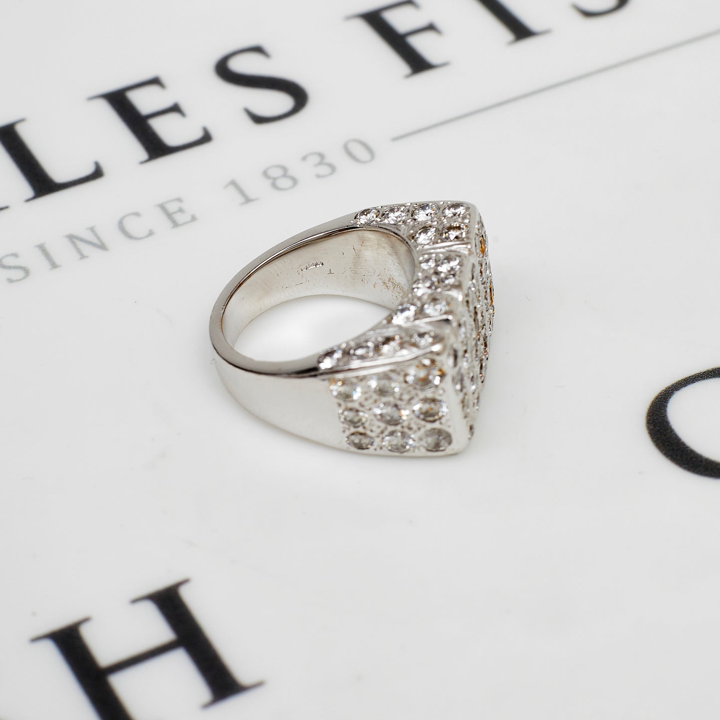 Pre-Owned 14ct White Gold & Diamond MOB Ring Size O