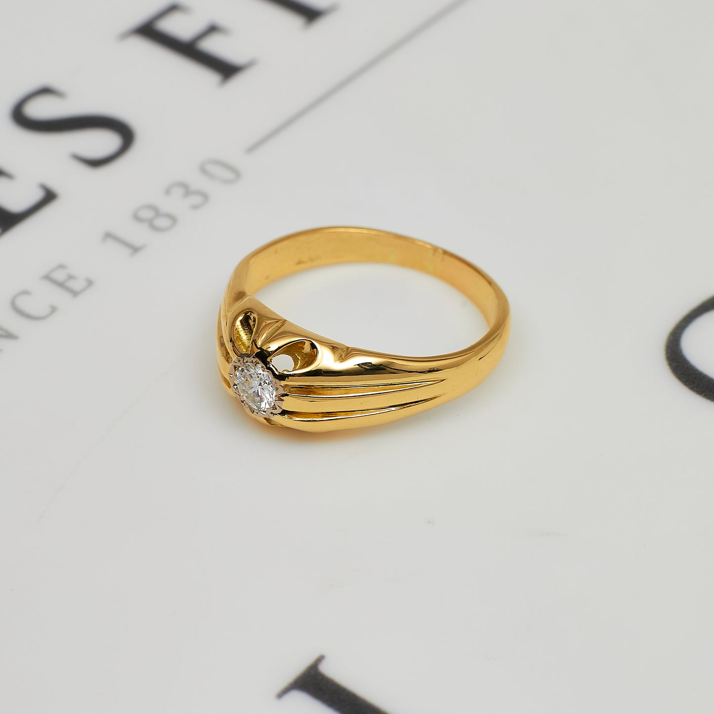 Pre-Owned 18ct Gold & Diamond Mens Gypsy Ring Size X