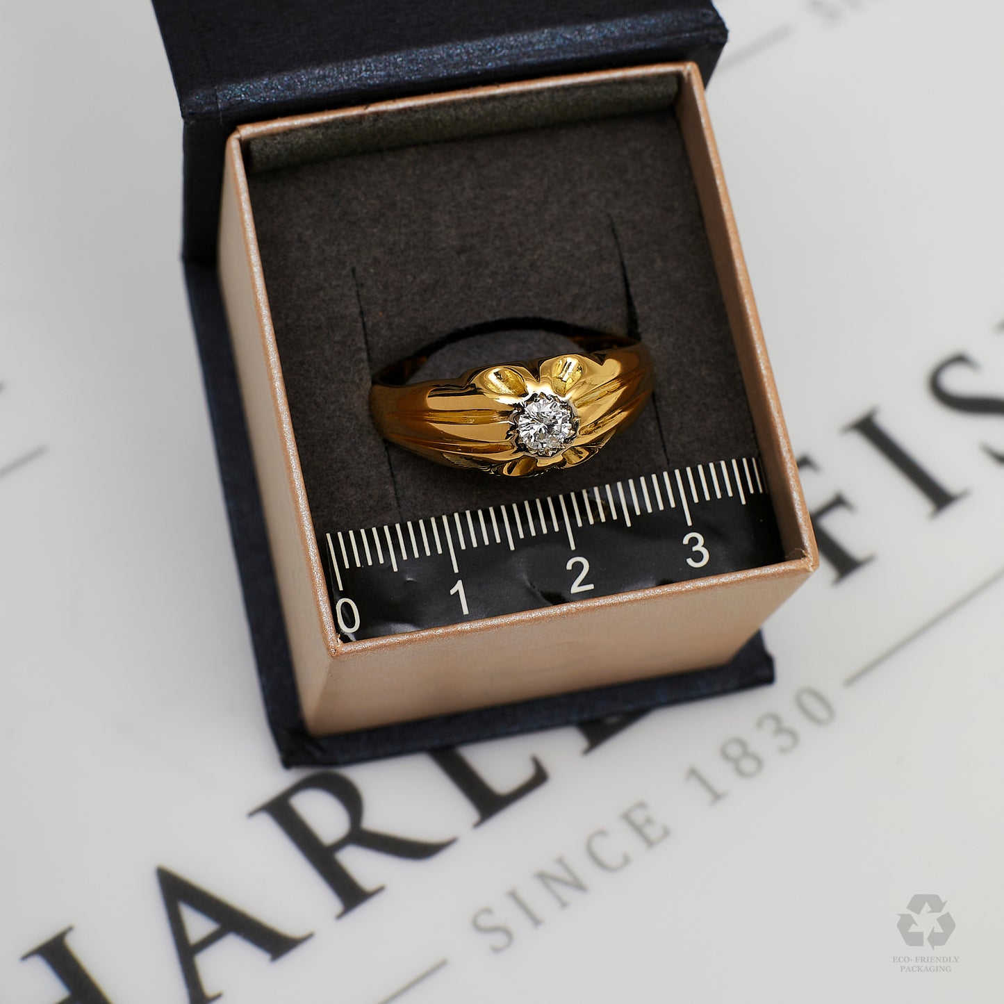 Pre-Owned 18ct Gold & Diamond Mens Gypsy Ring Size X