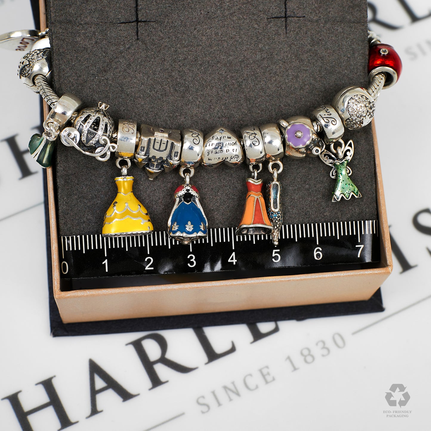 Pre-Owned Silver Pandora Disney Theme Bracelet & 18 Charms