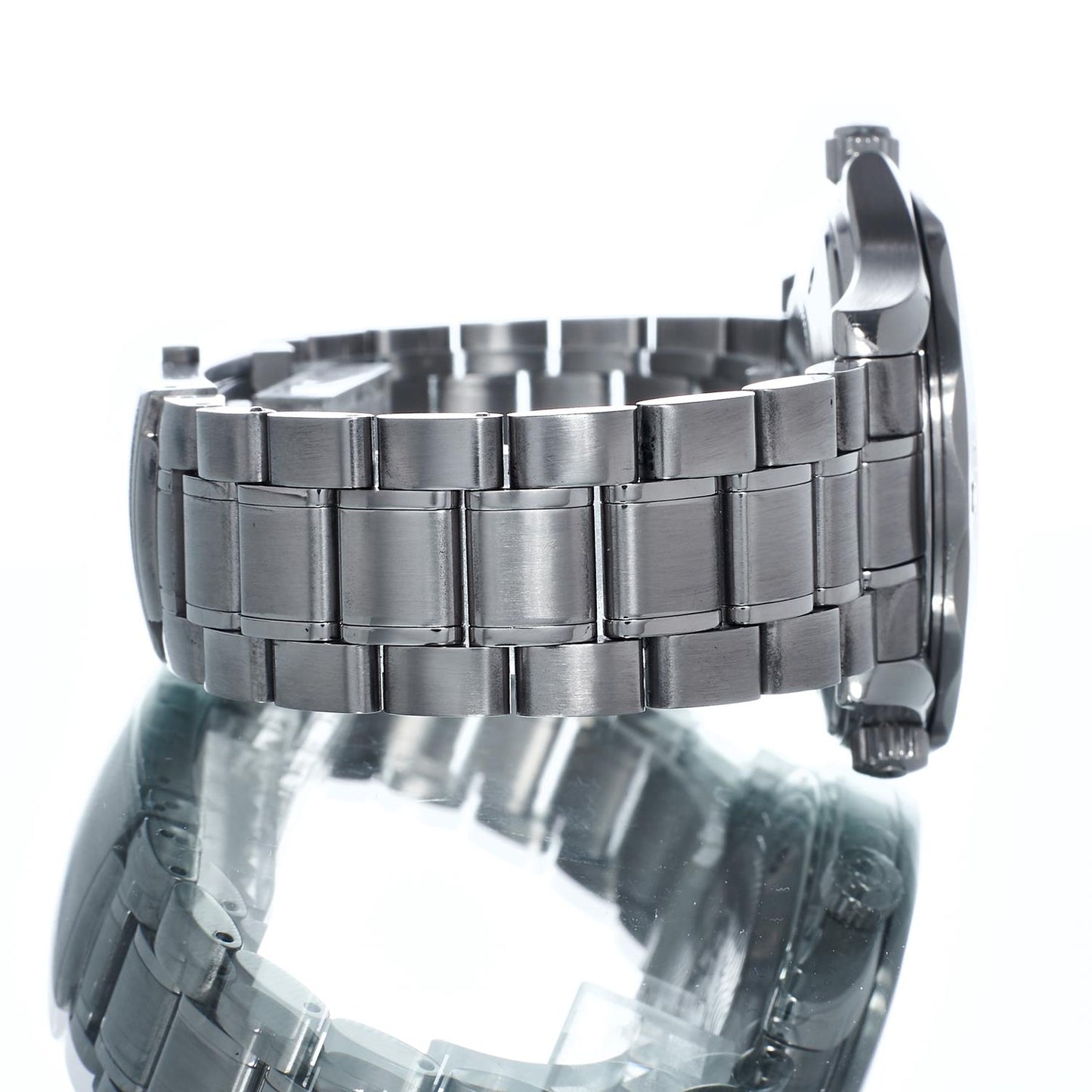 Pre-Owned Omega Seamaster Diver 300M 22545000