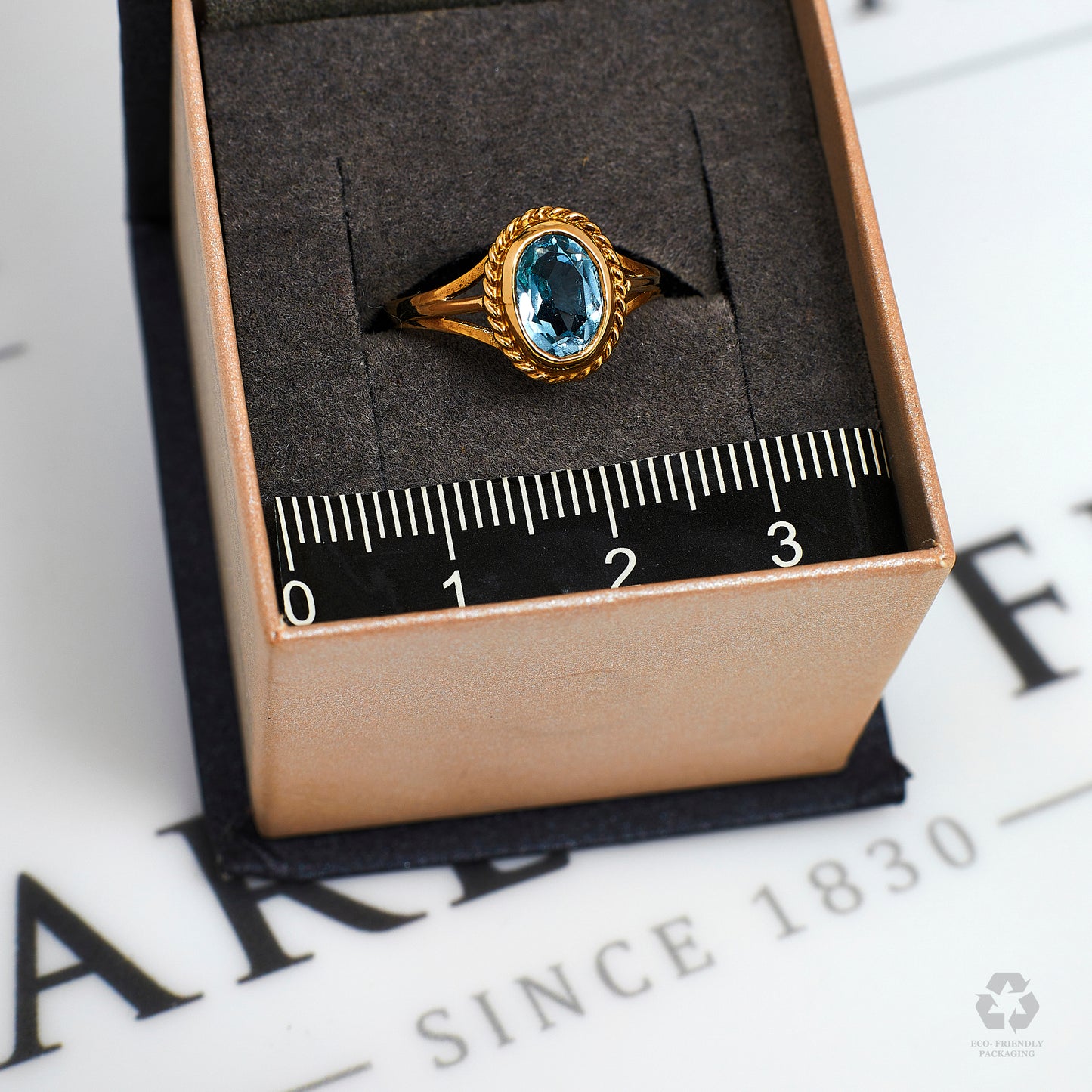 Pre-Owned 9ct Gold Oval Blue Topaz Ring Size K