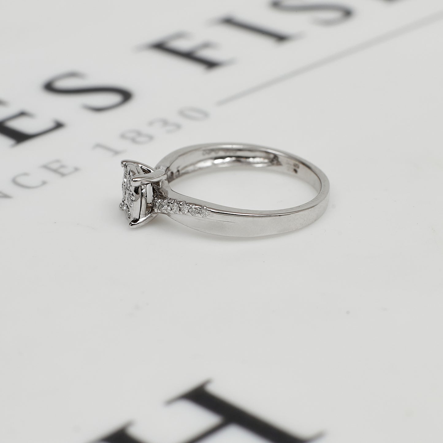 Pre-Owned 9ct White Gold 9 Illusion Set Diamond Ring Size L