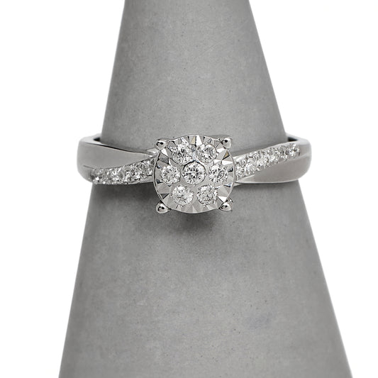 Pre-Owned 9ct White Gold 9 Illusion Set Diamond Ring Size L