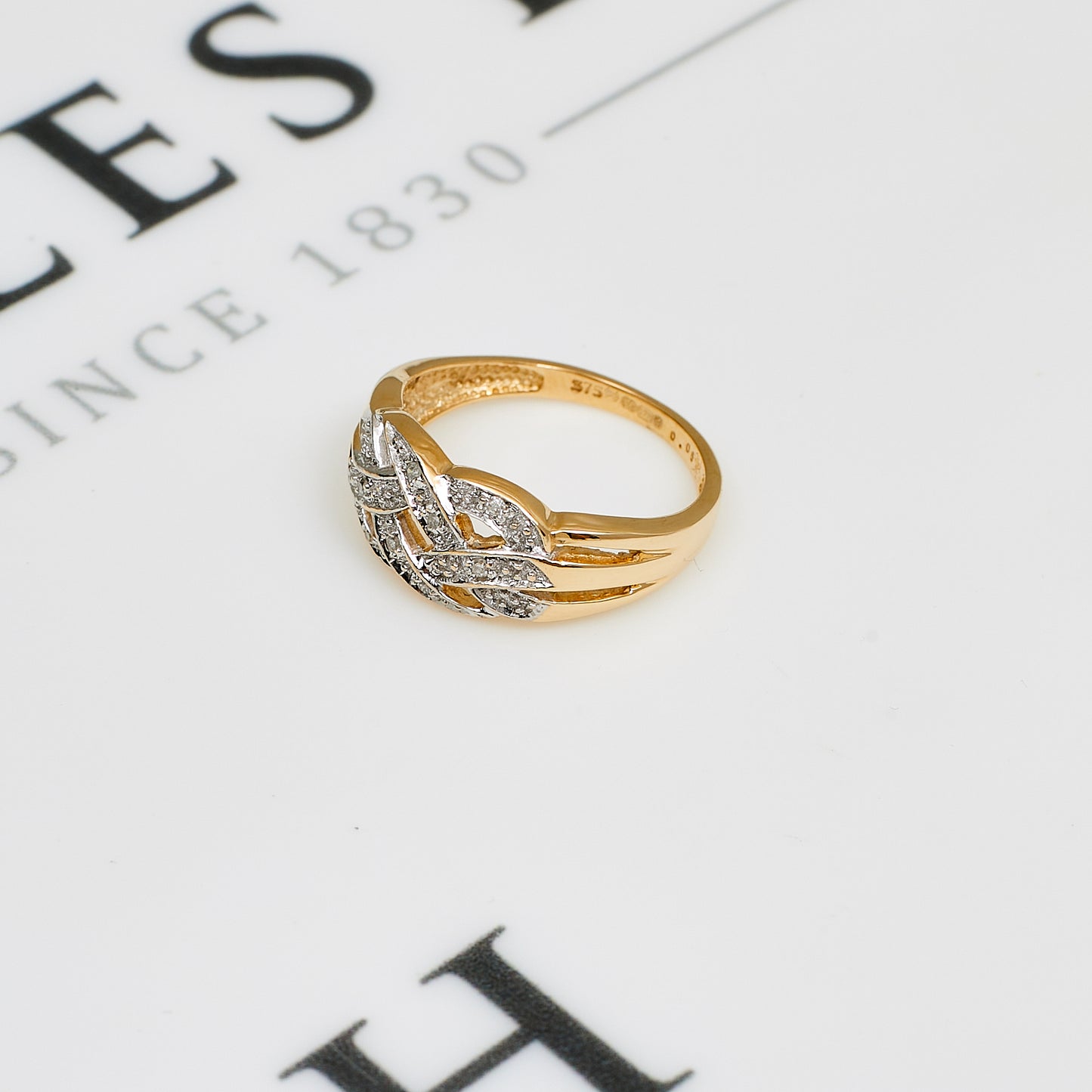 Pre-Owned 9ct Gold & Diamond Celtic Plait Band Ring Size M