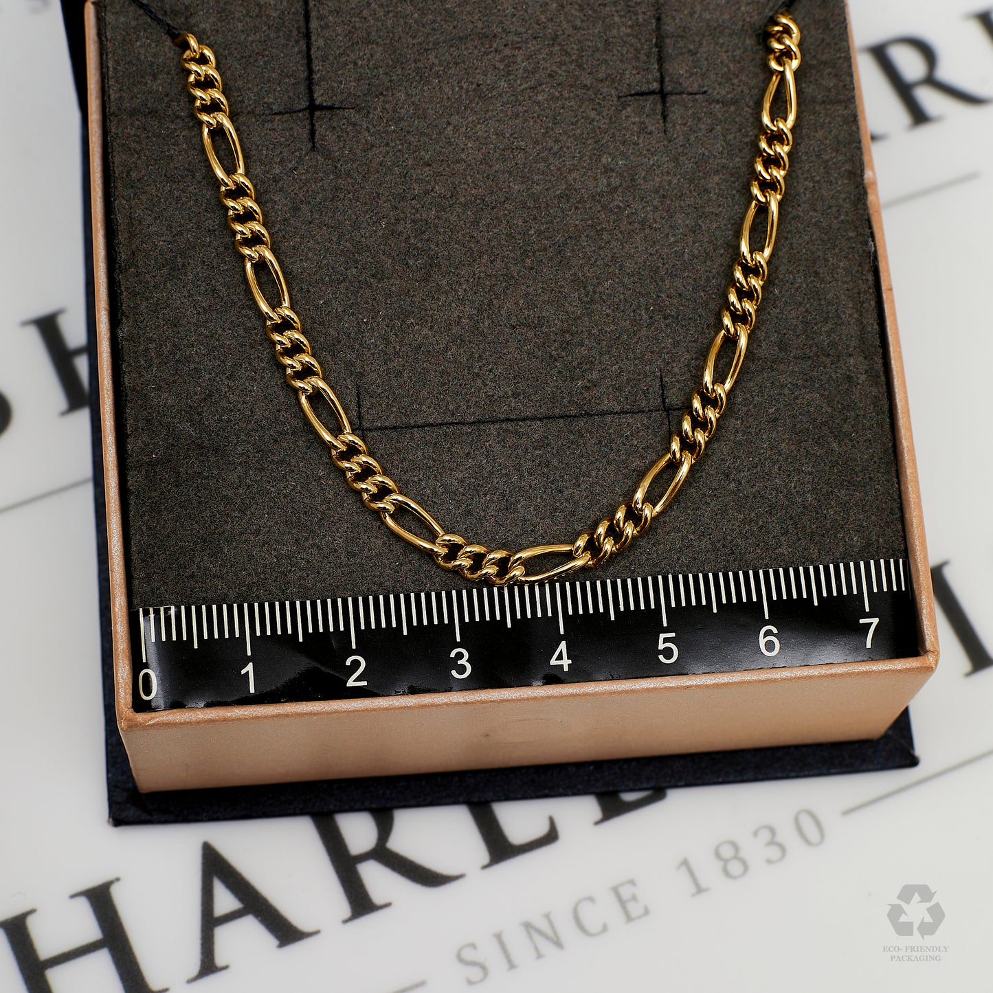 Pre-Owned 9ct Gold Figaro Chain Necklace 22 Inch