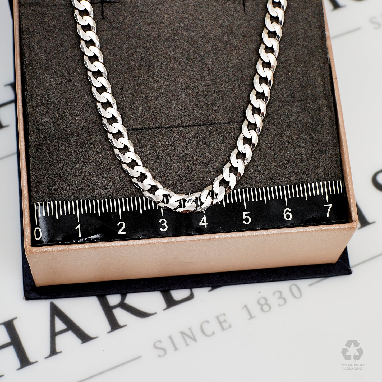 Pre-Owned 14ct White Gold Curb Chain Necklace 24 Inch