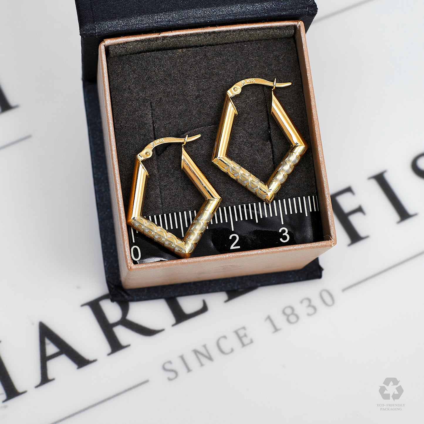 Pre-Owned 14ct Gold Rhombus Shape Creole Earrings
