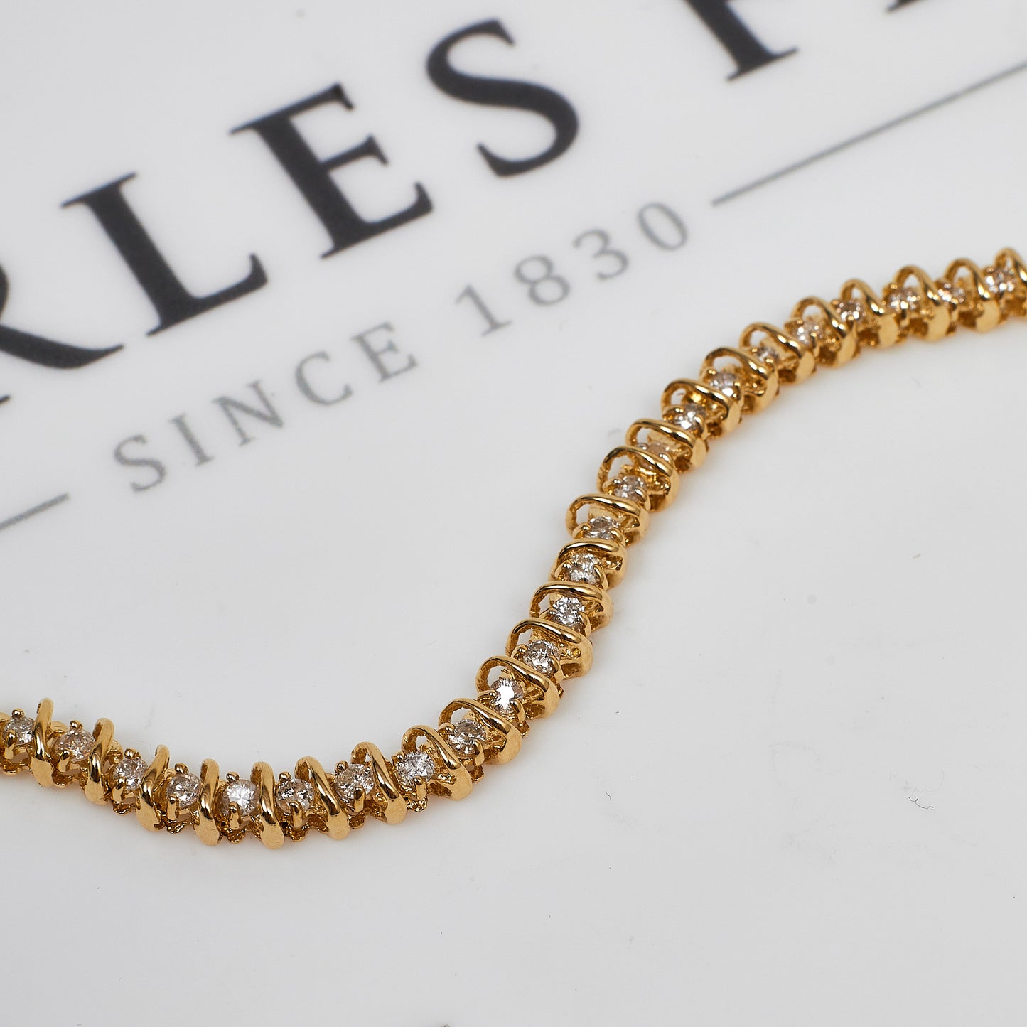 Pre-Owned 9ct Gold 2.25ct Diamond Tennis Bracelet 7 Inch