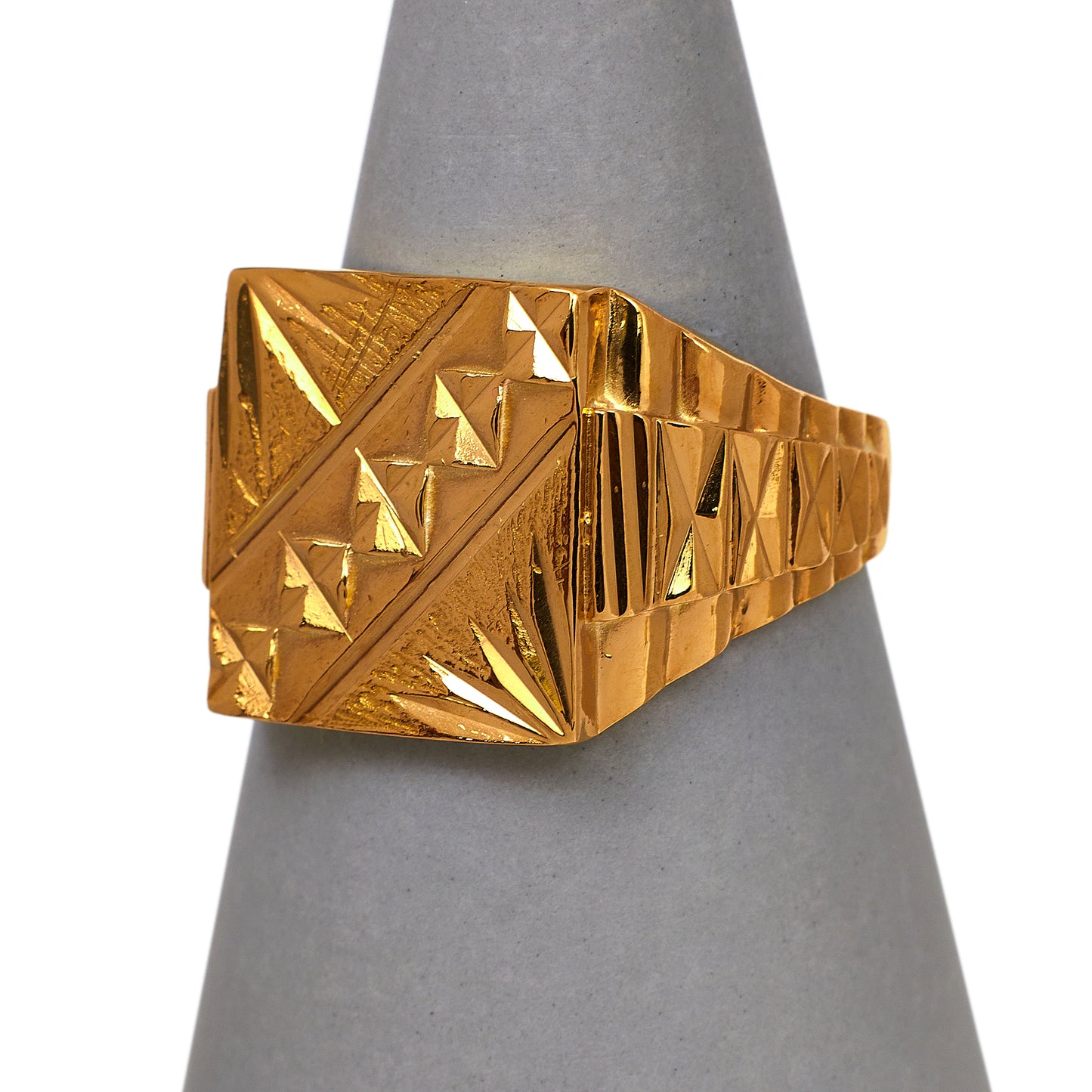 Pre-Owned 22ct Gold Mens Patterned Square Signet Ring Size X