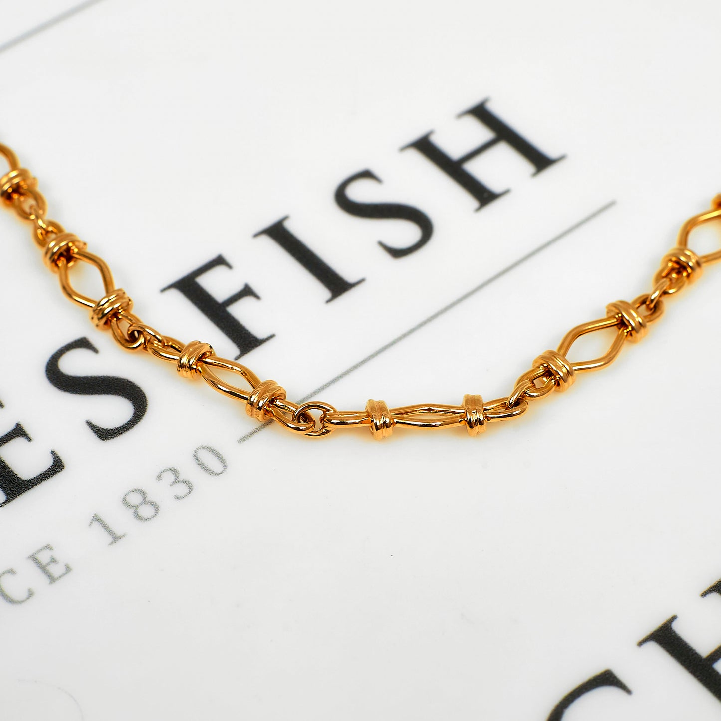 Pre-Owned 9ct Gold Hollow Rhombus Shaped Link Bracelet