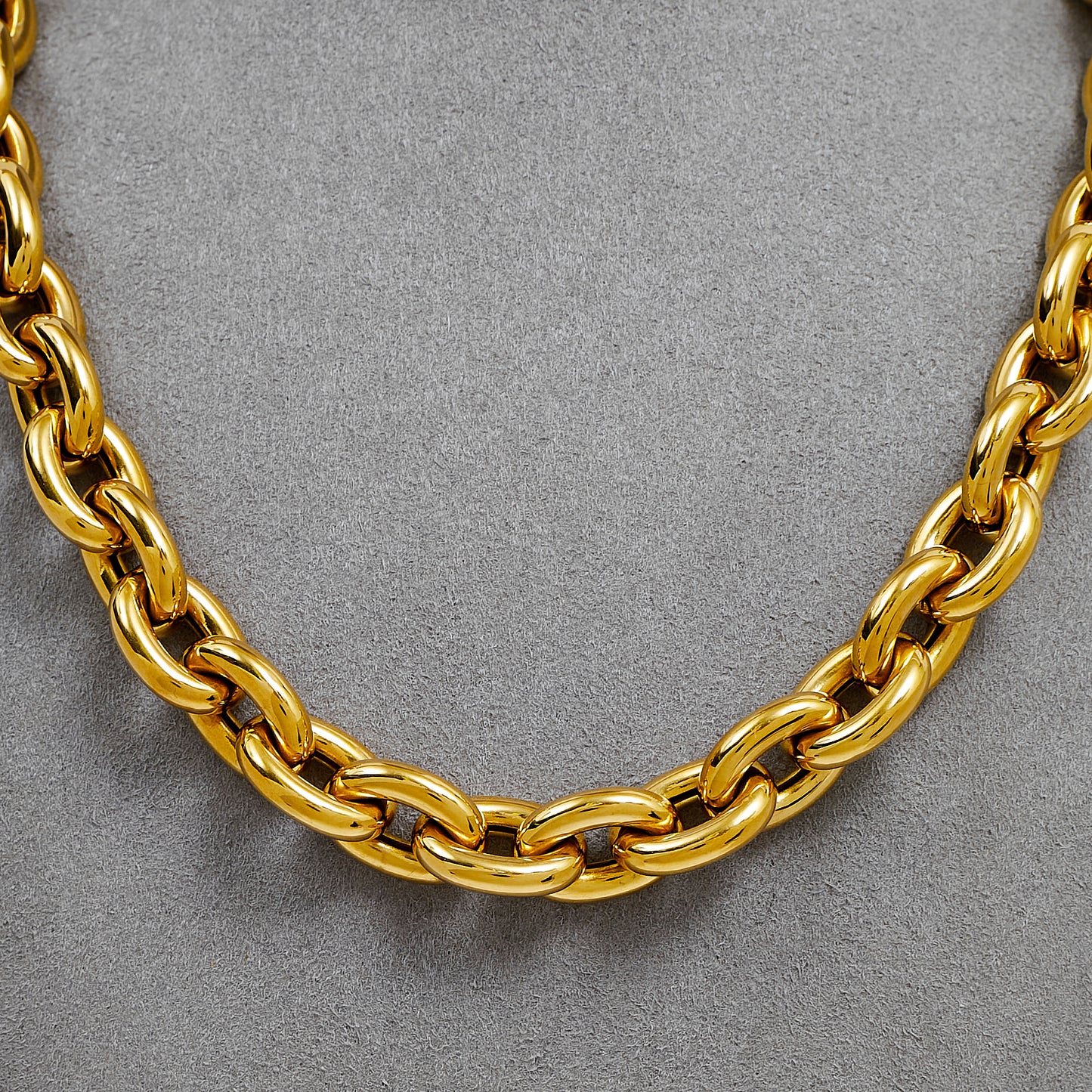 Pre-Owned 18ct Gold 13mm Oval Belcher Link Necklace 19 Inch