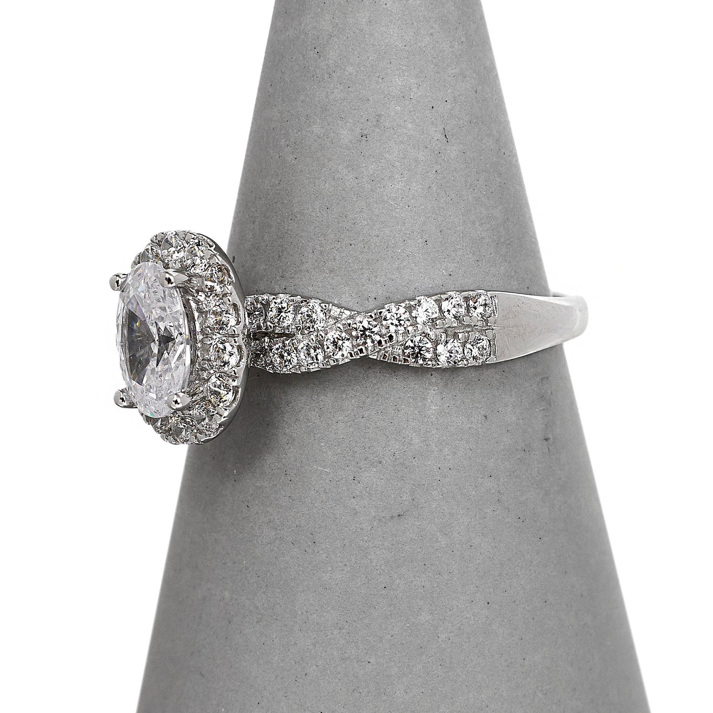 Pre-Owned 9ct White Gold Oval CZ Cluster Ring Size N