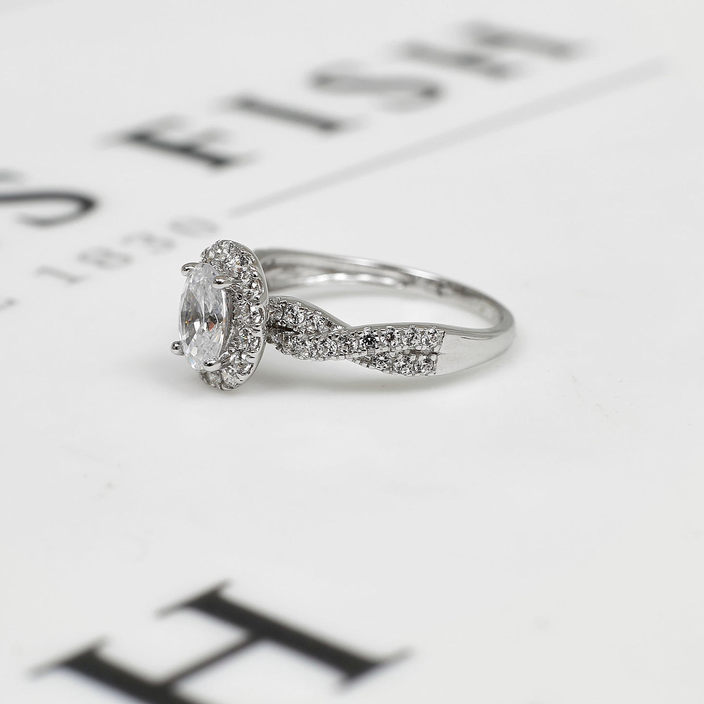 Pre-Owned 9ct White Gold Oval CZ Cluster Ring Size N