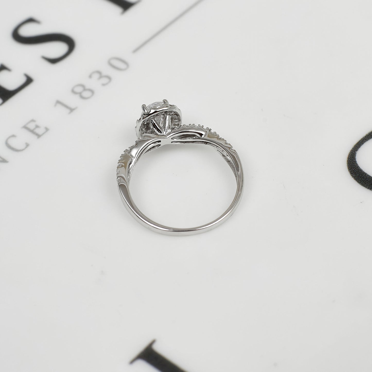 Pre-Owned 9ct White Gold Oval CZ Cluster Ring Size N