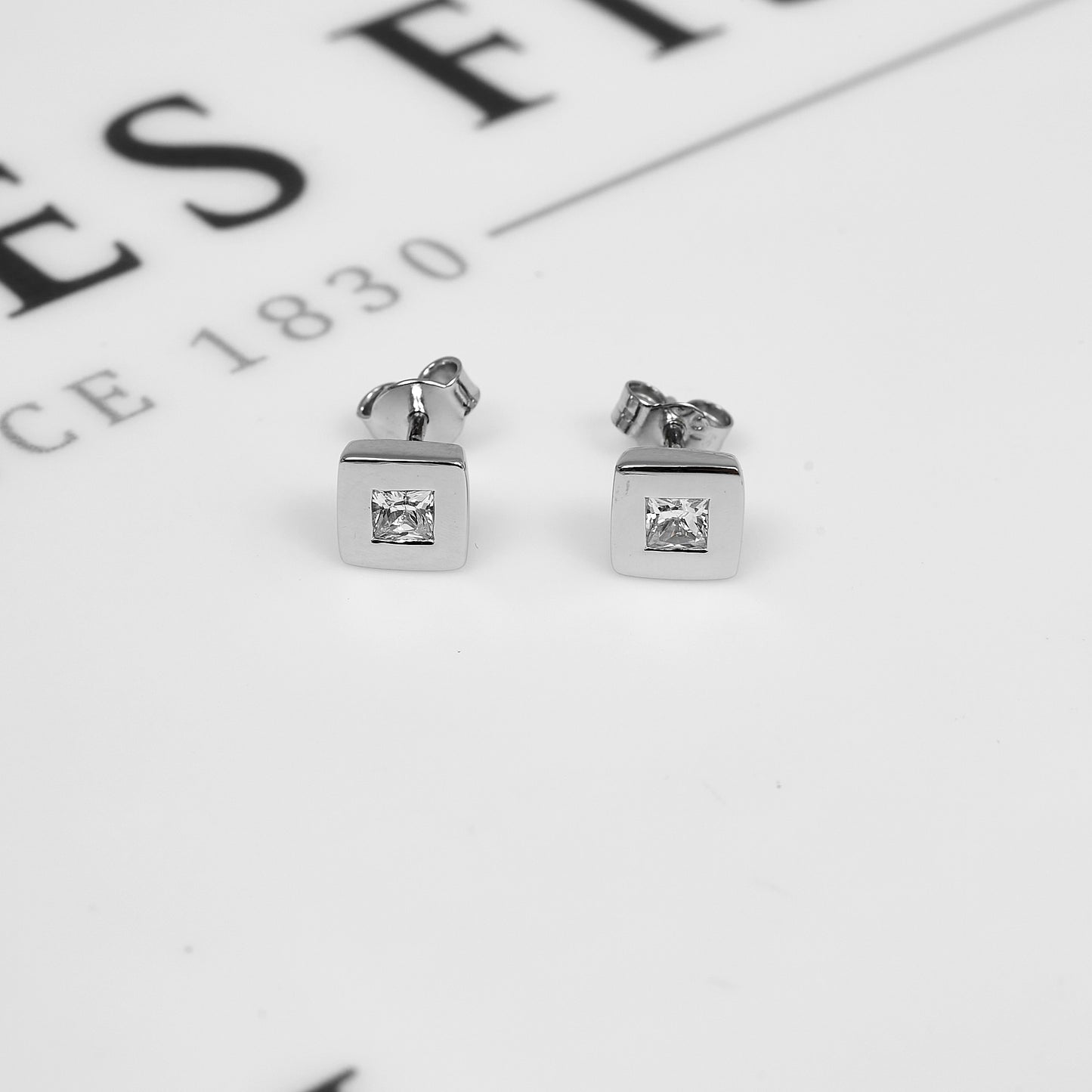 Pre-Owned 9ct White Gold & CZ Square Stud Earrings