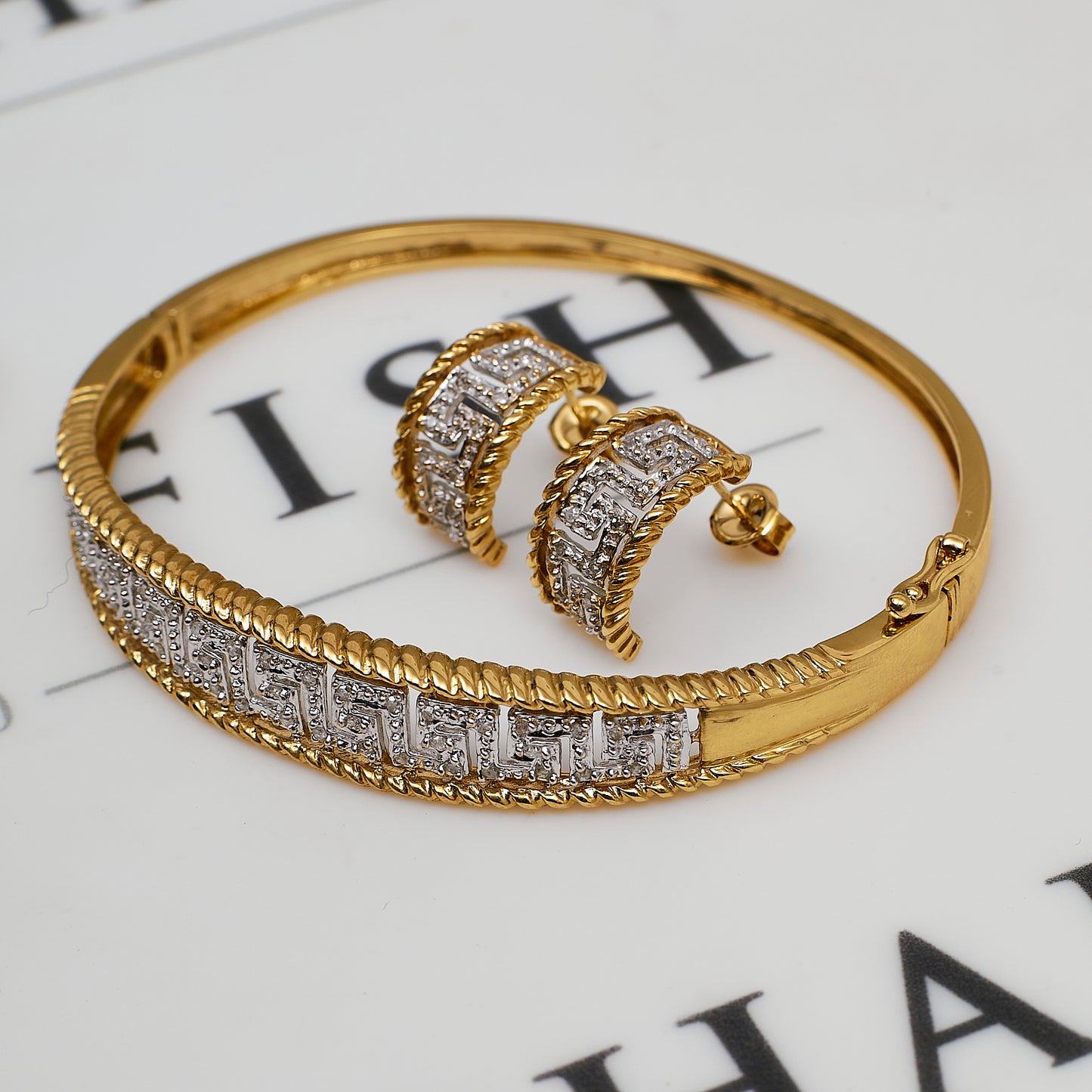 Pre-Owned 9ct Gold & Diamond Greek Key Design Jewellery SET