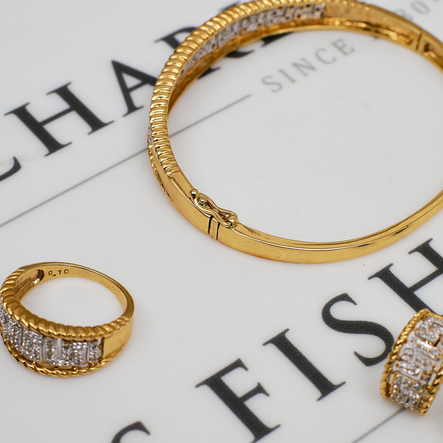 Pre-Owned 9ct Gold & Diamond Greek Key Design Jewellery SET