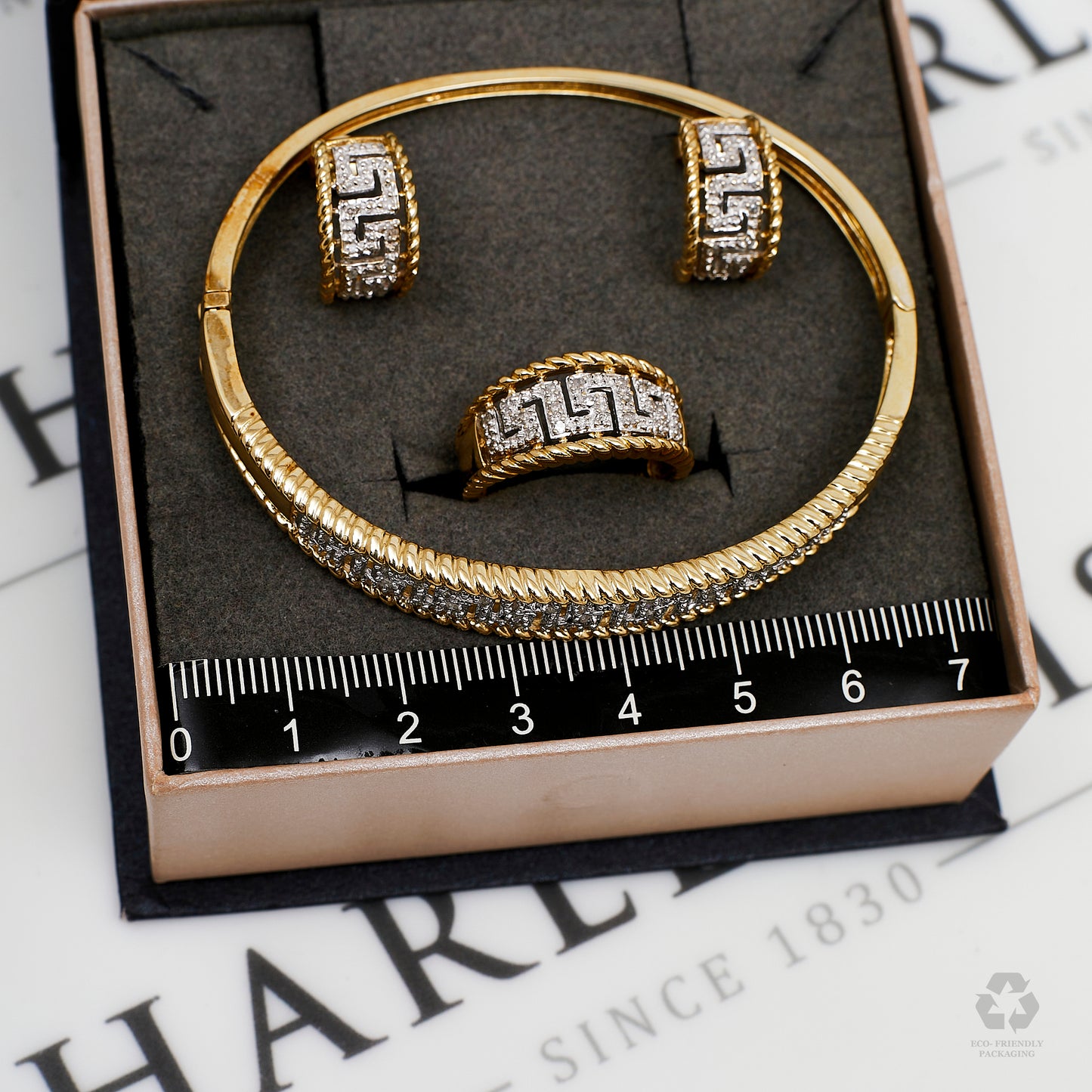 Pre-Owned 9ct Gold & Diamond Greek Key Design Jewellery SET