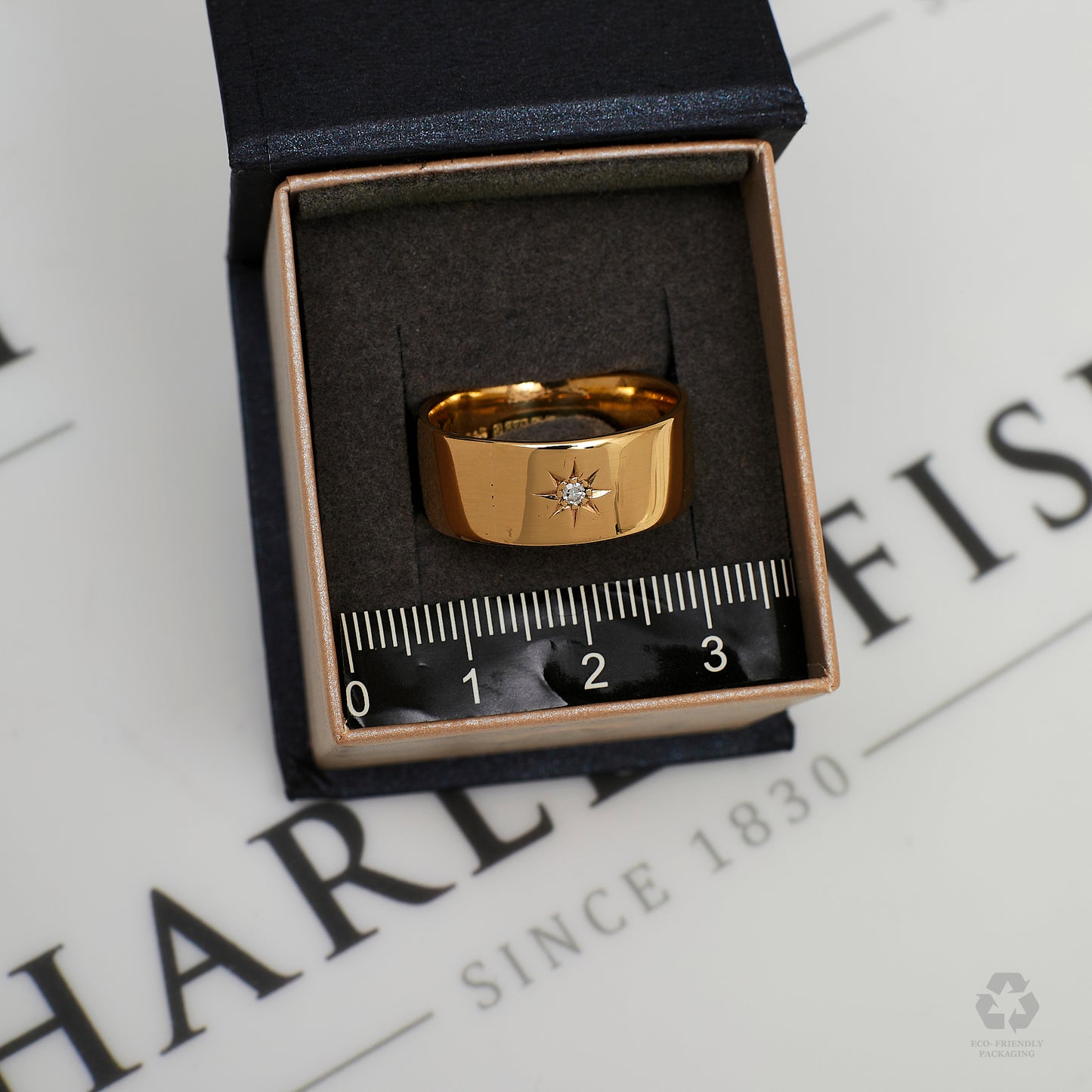 Pre-Owned 9ct Gold Single Diamond Band Ring Size T