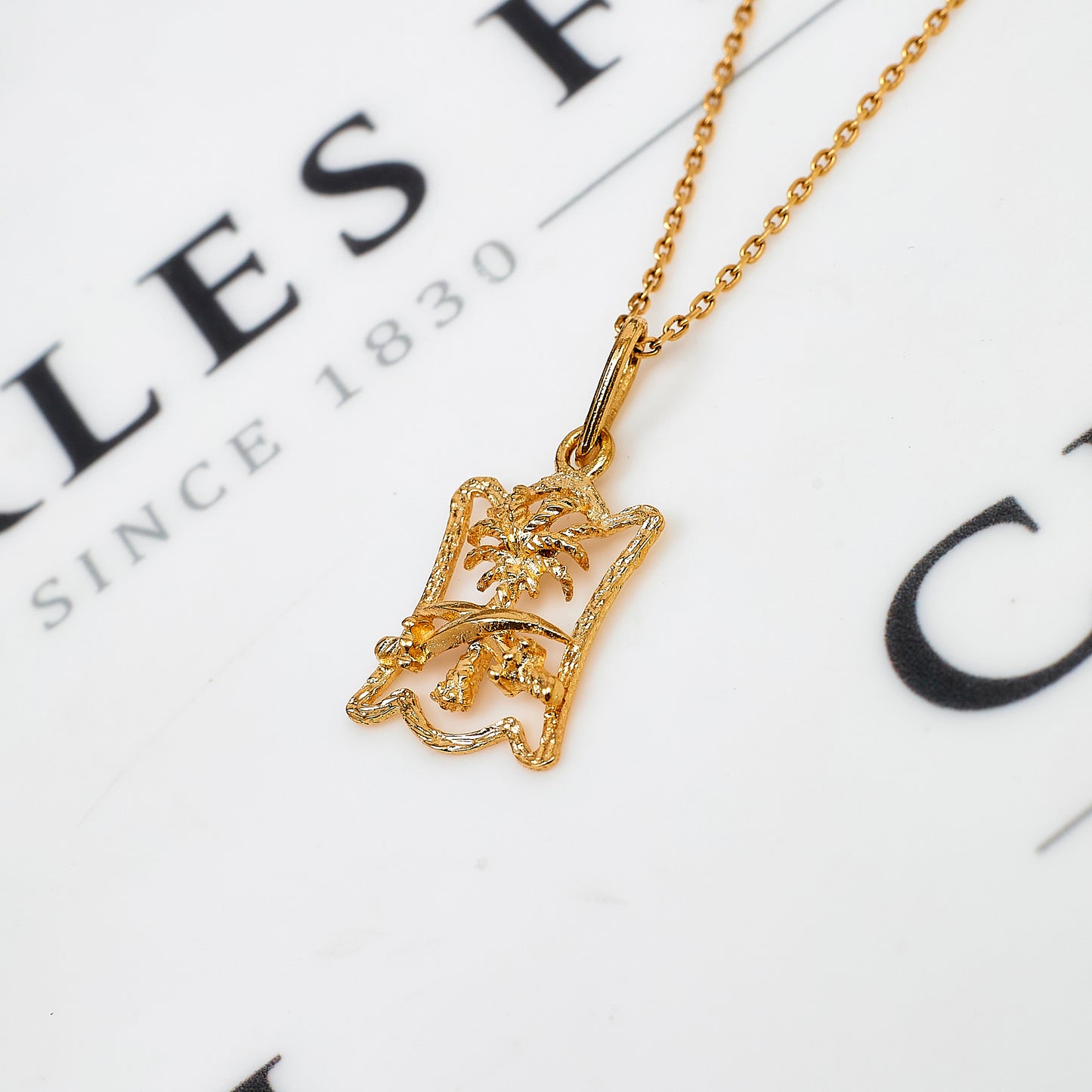 Pre-Owned 18ct Gold Saudi Arabian National Emblem Pendant