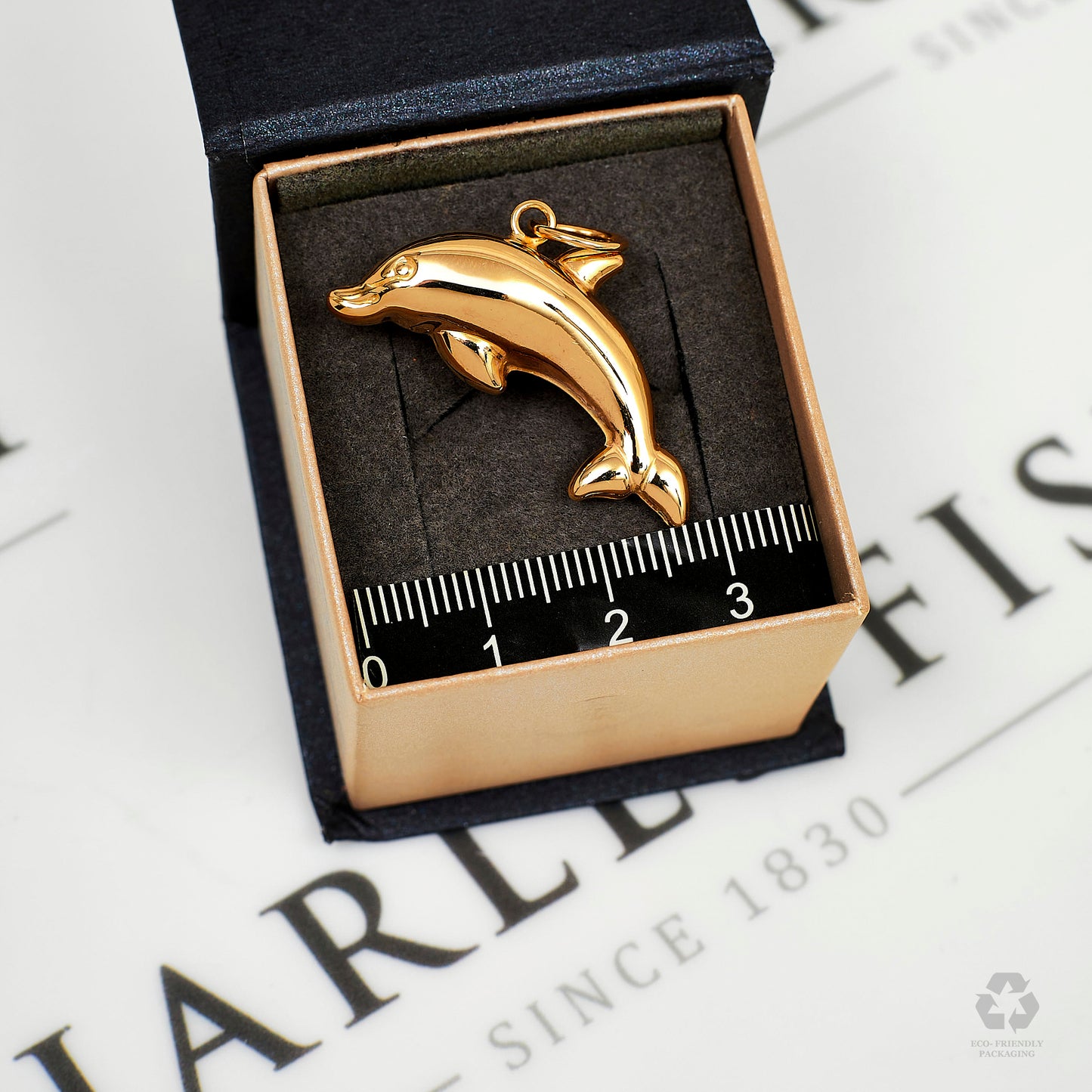 Pre-Owned 9ct Gold Hollow Dolphin Pendant