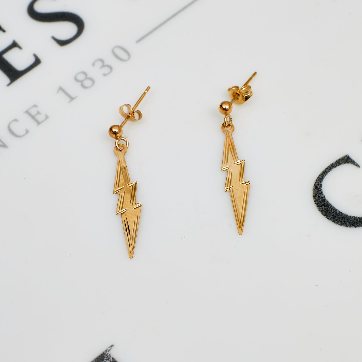 Pre-Owned 9ct Gold Lightning Bolt Drop Earrings