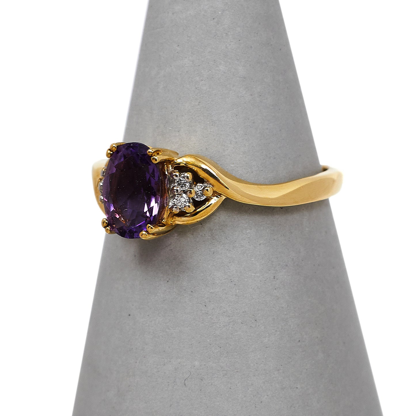 Pre-Owned 9ct Gold Oval Amethyst & Diamond Ring Size L