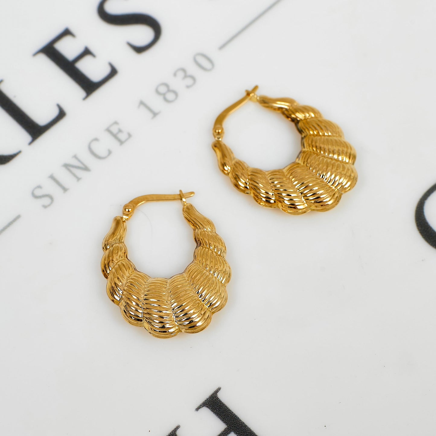 Pre-Owned 9ct Gold Hollow Scalloped Shape Creole Earrings