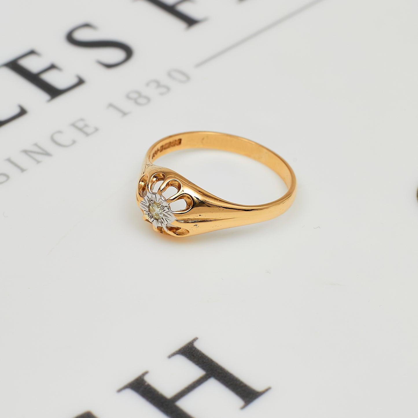 Pre-Owned 9ct Gold Illusion Set Diamond Gypsy Ring Size W