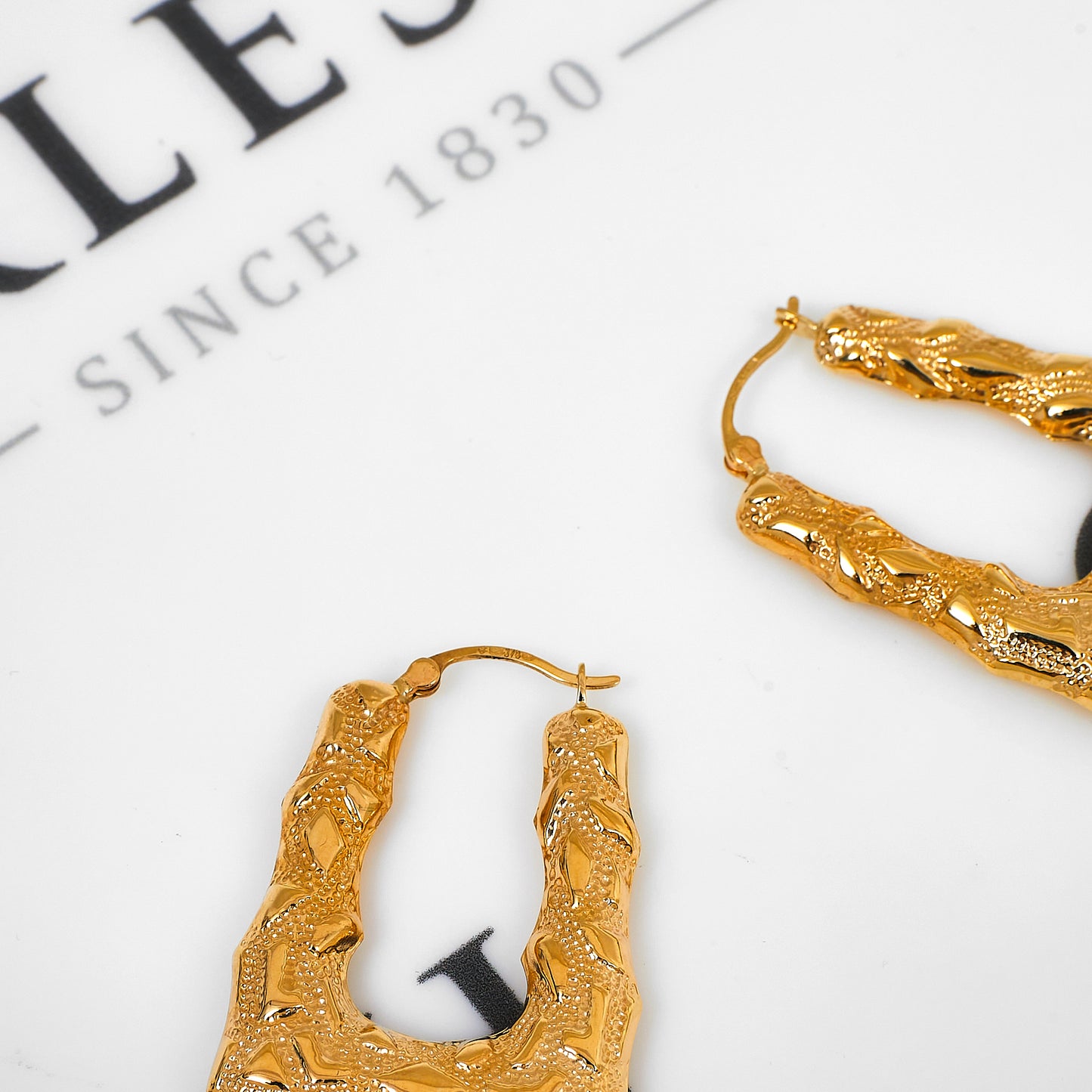 Pre-Owned 9ct Gold Triangle Bark Texture Creole Earrings