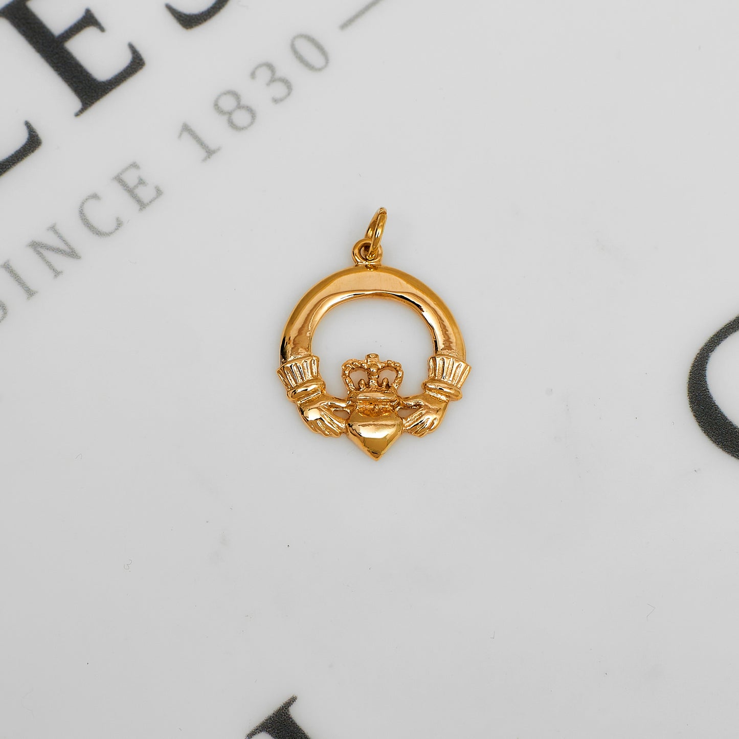 Pre-Owned 9ct Gold Petite Claddagh Pendant