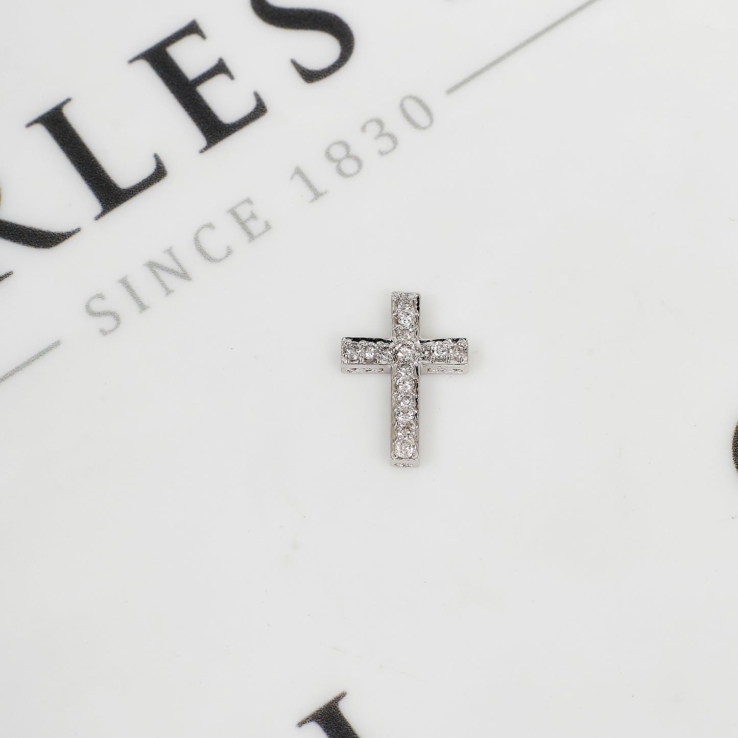 Pre-Owned 18ct White Gold & Diamond Cross Pendant Petite