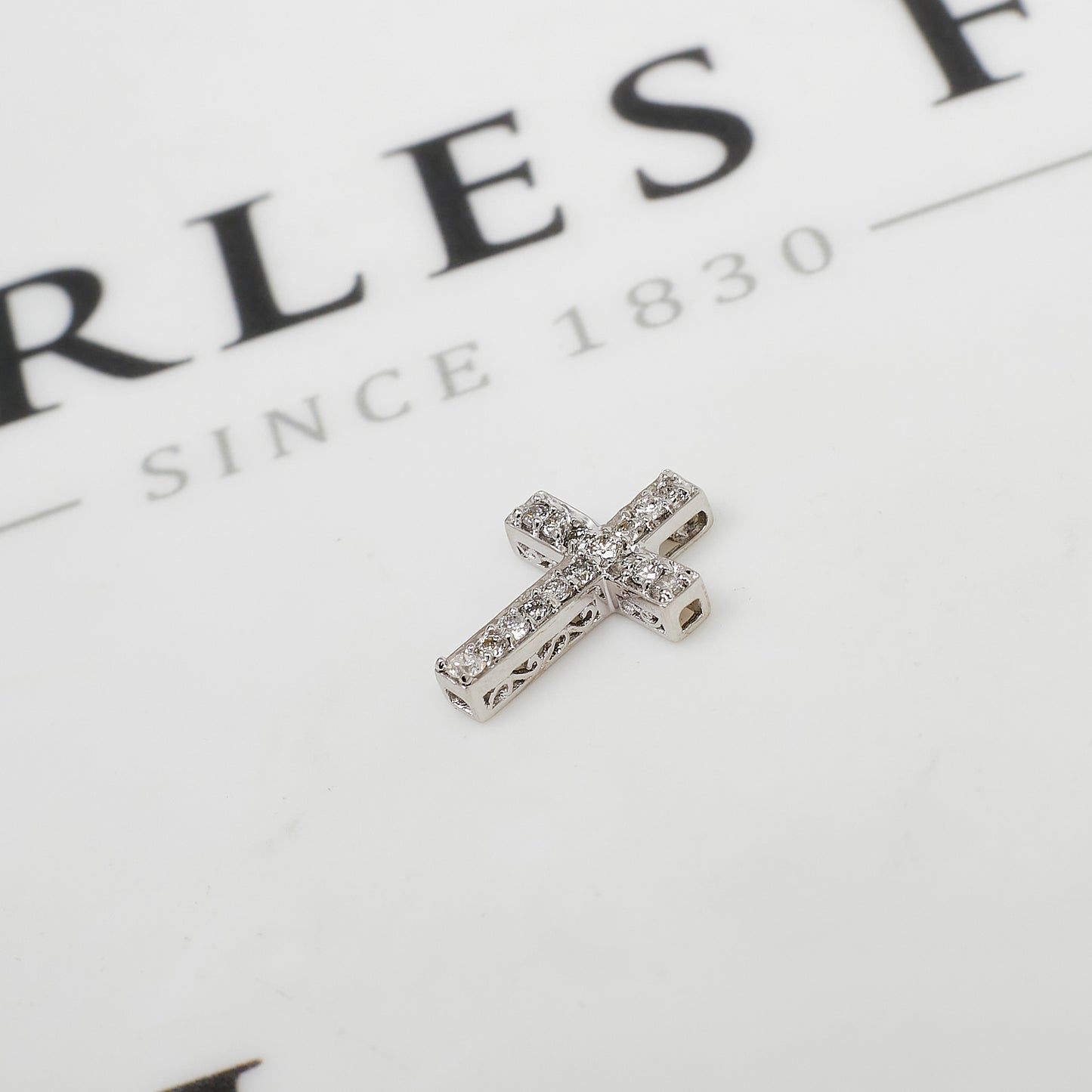 Pre-Owned 18ct White Gold & Diamond Cross Pendant Petite