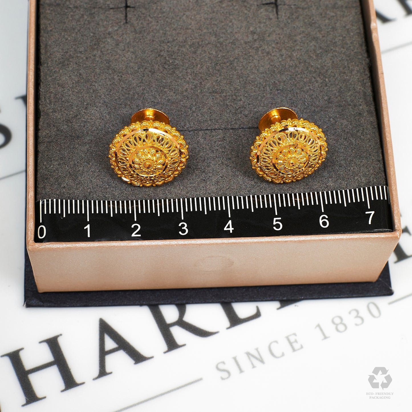 Pre-Owned 22ct Gold Flower Design Stud Earrings