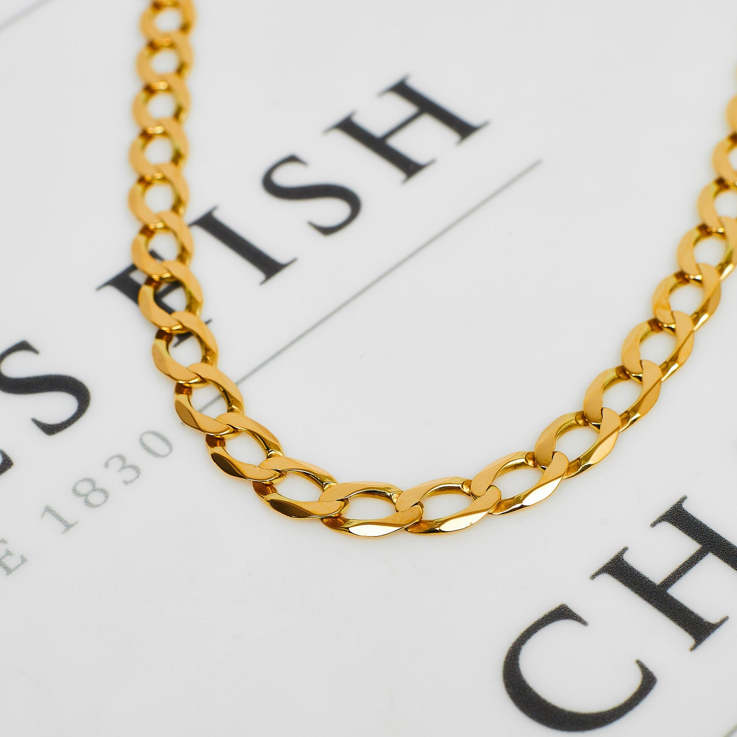 Pre-Owned 9ct Gold Curb Chain Necklace 22 Inch