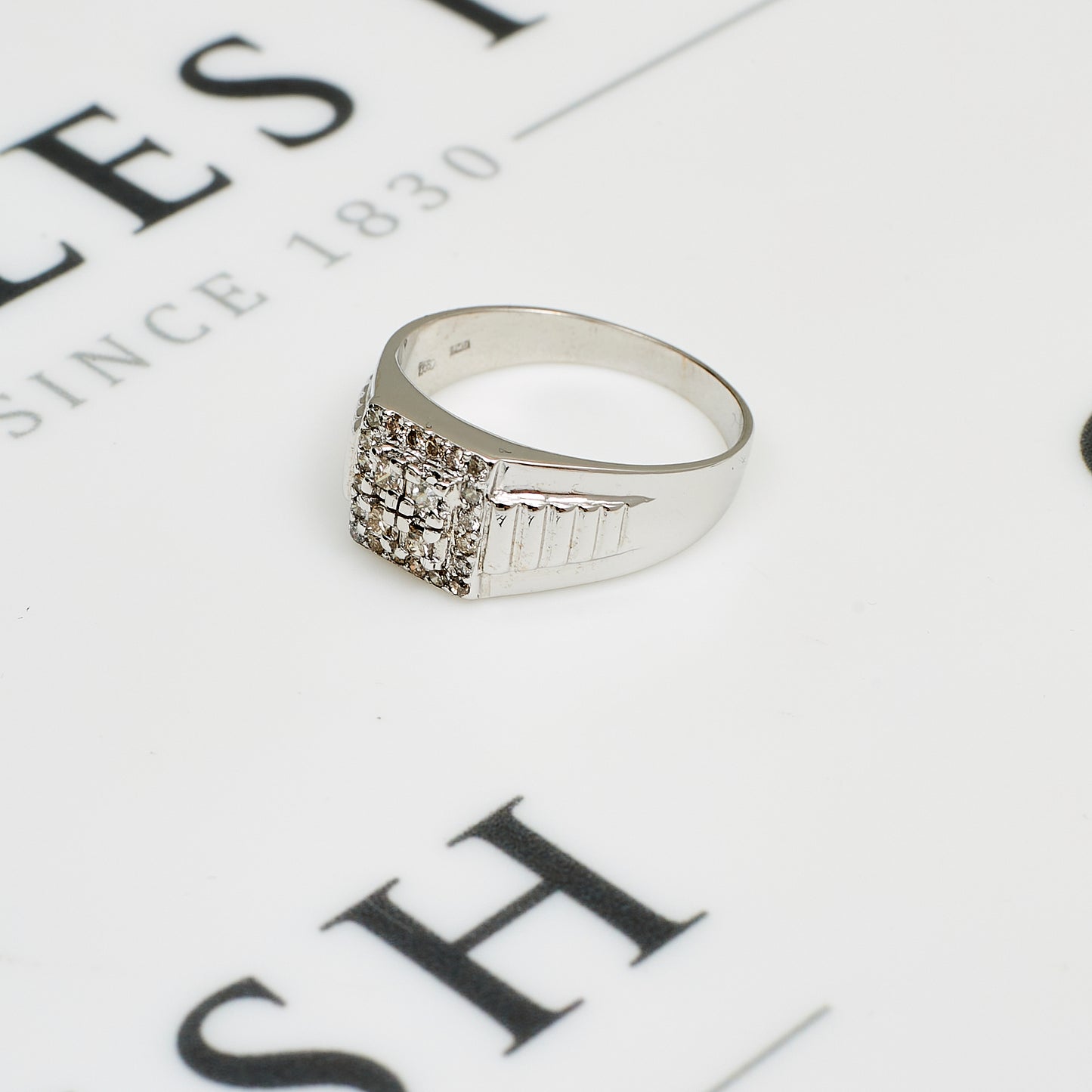 Pre-Owned 18ct White Gold & Multi Diamond Mens Signet Ring