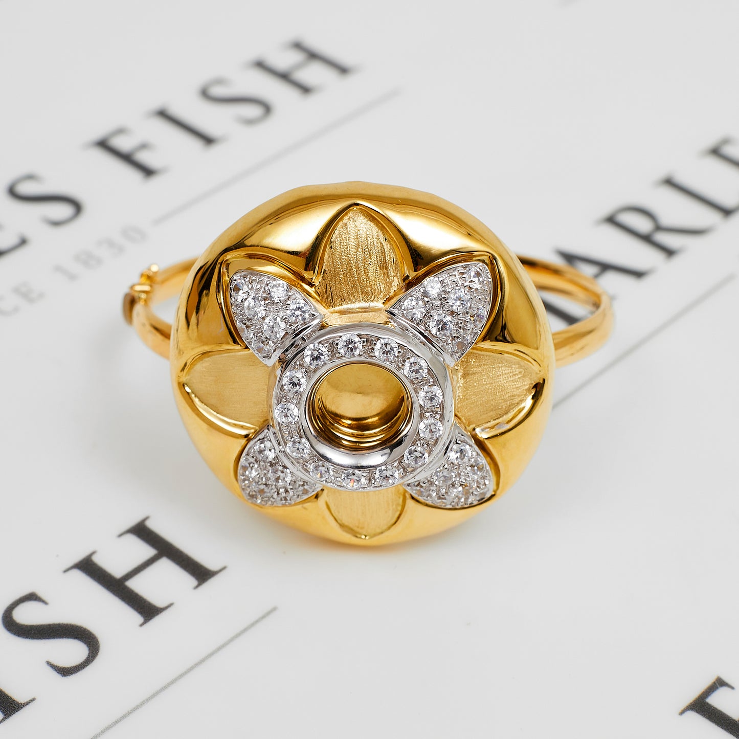 Pre-Owned 18ct Gold & CZ Oversized Flower Design Bangle