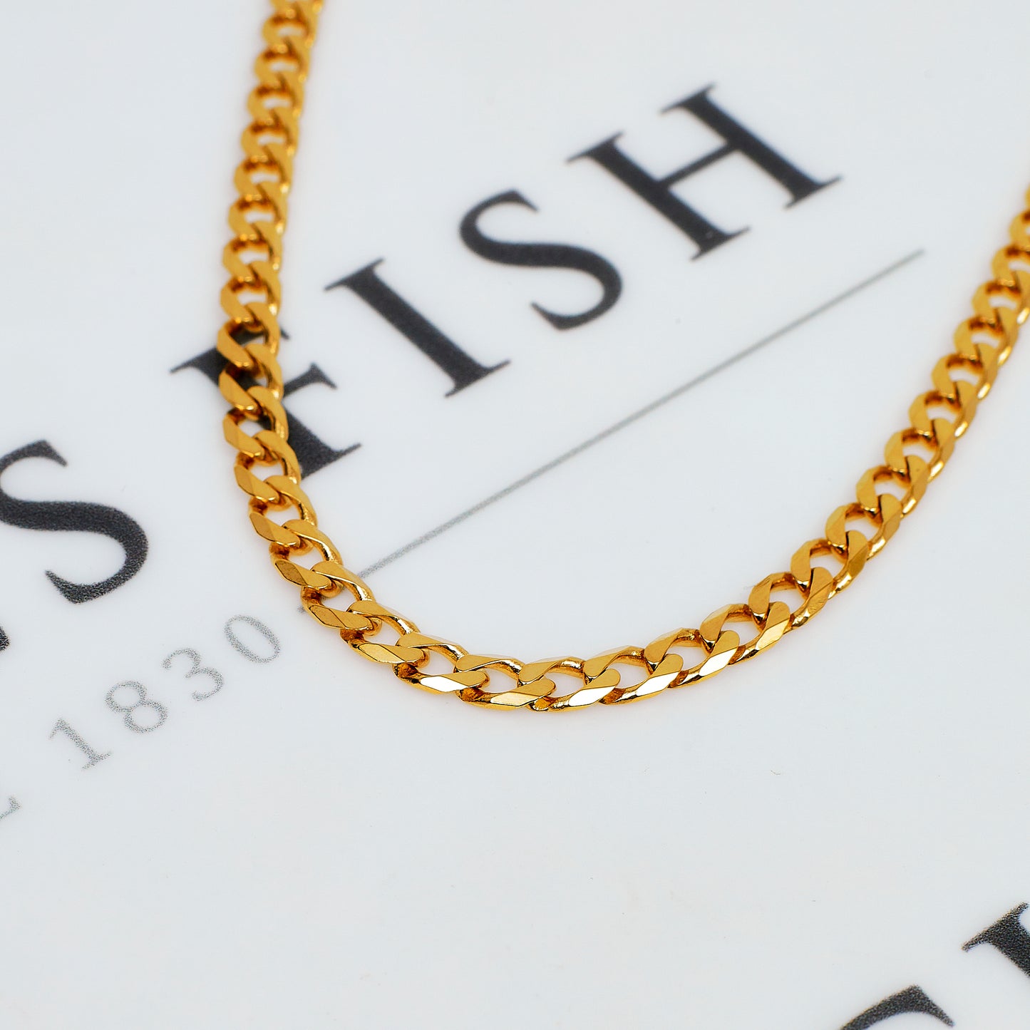 Pre-Owned 9ct Gold Curb Chain Necklace 20 Inch