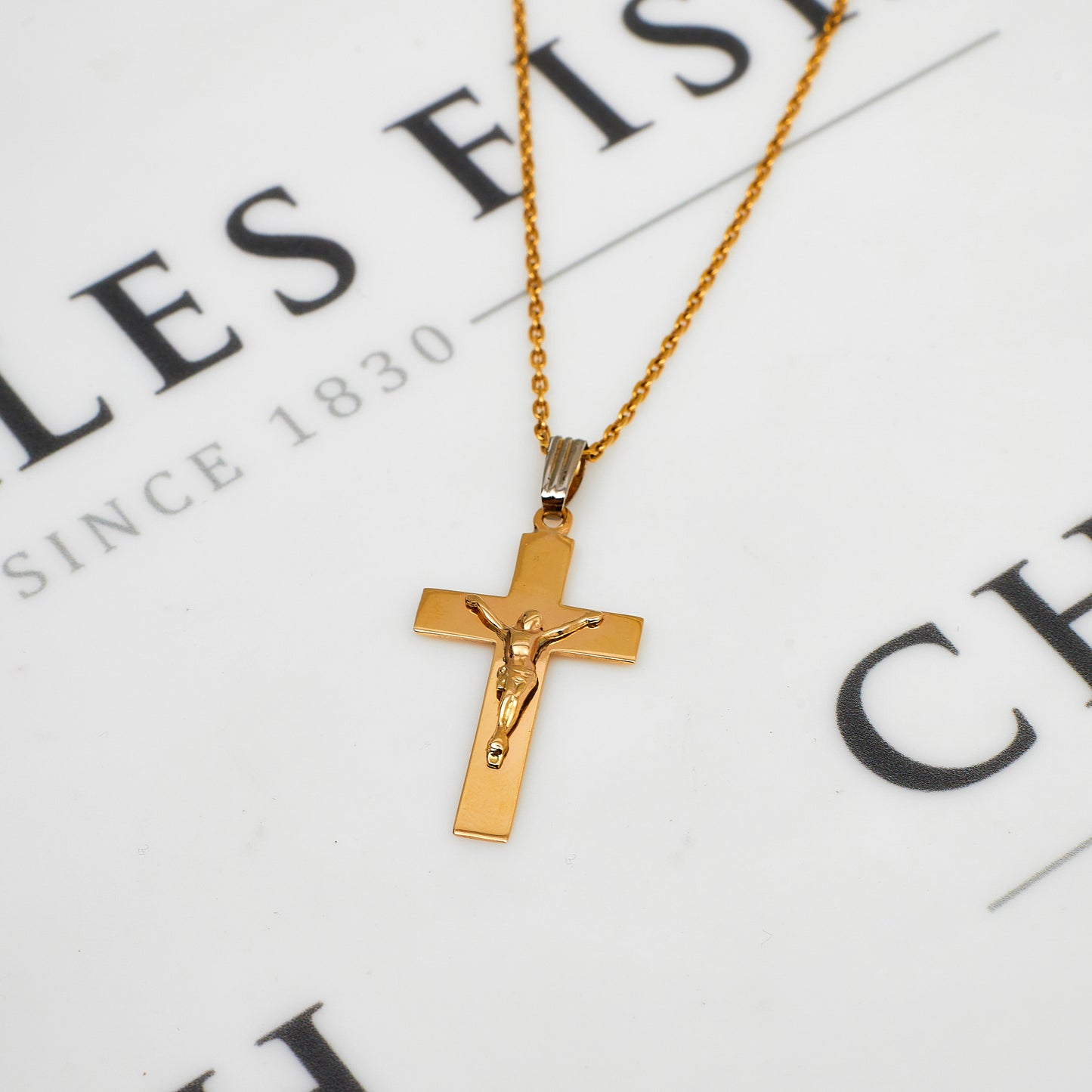 Pre-Owned 9ct Gold High-Polish Crucifix Pendant