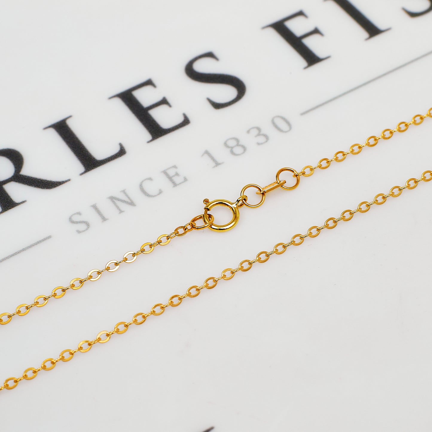 Pre-Owned 9ct Gold Penguin Pendant & Trace Chain 18 Inch