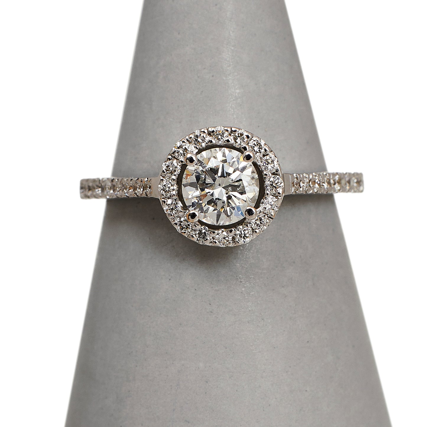 Pre-Owned 18ct White Gold Diamond Cluster Ring Size M.5